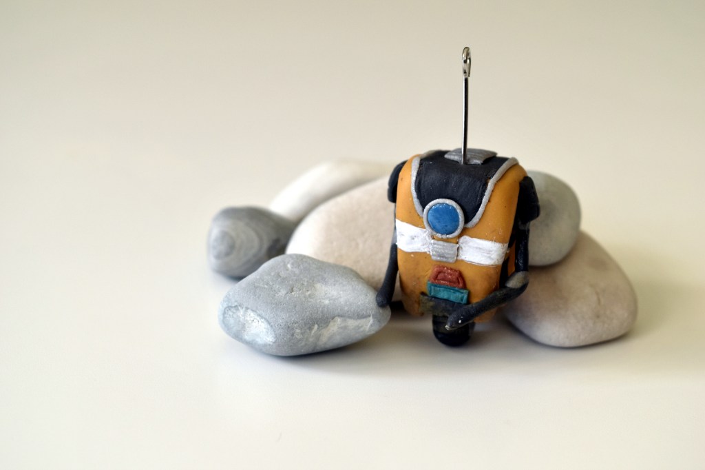 Polymer clay Claptrap from Borderlands figurine // PIKUBYTES